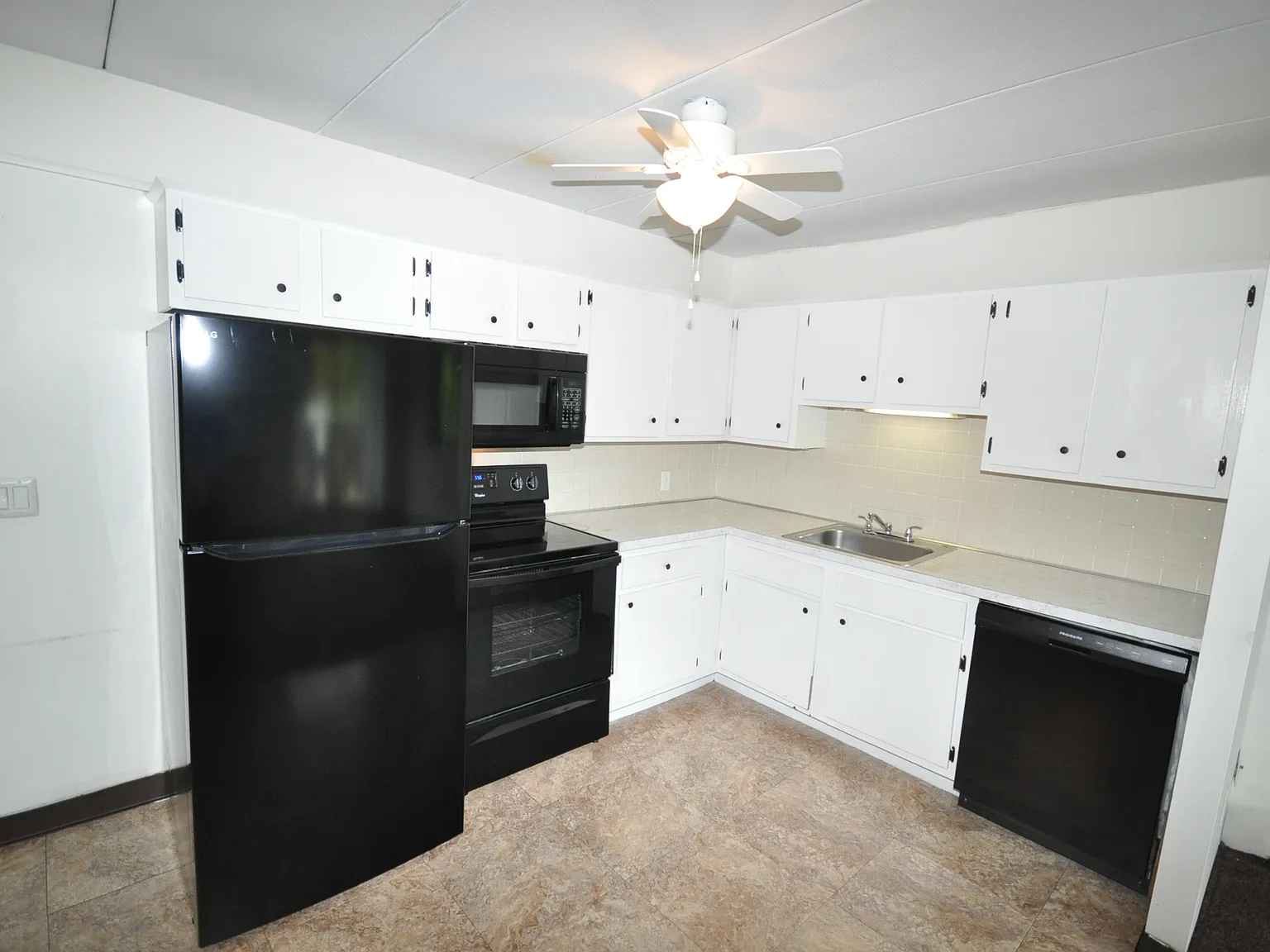 1 bed, 527 sqft, $1,650 — Photo 4