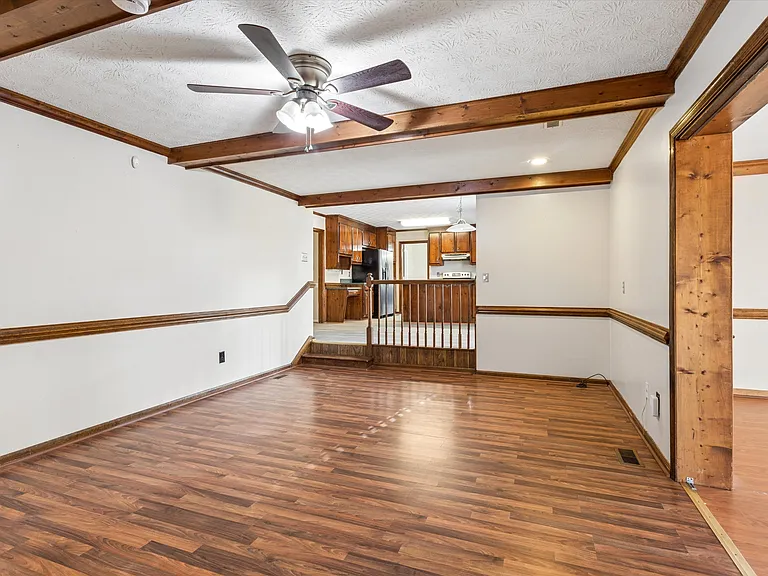 13 Estate Dr — Photo 10