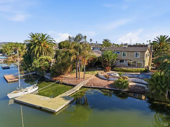 36 Del Oro Lagoon, Novato, CA 94949
