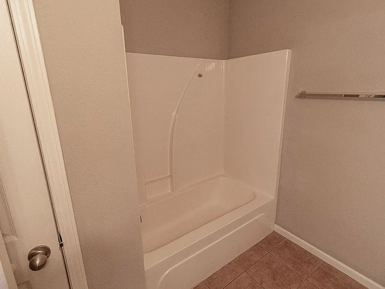 4016 Snowy Owl Dr — Photo 27