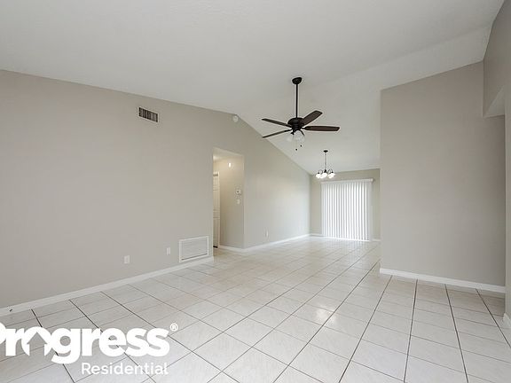 3rd image of 851 Alabama Woods Ln