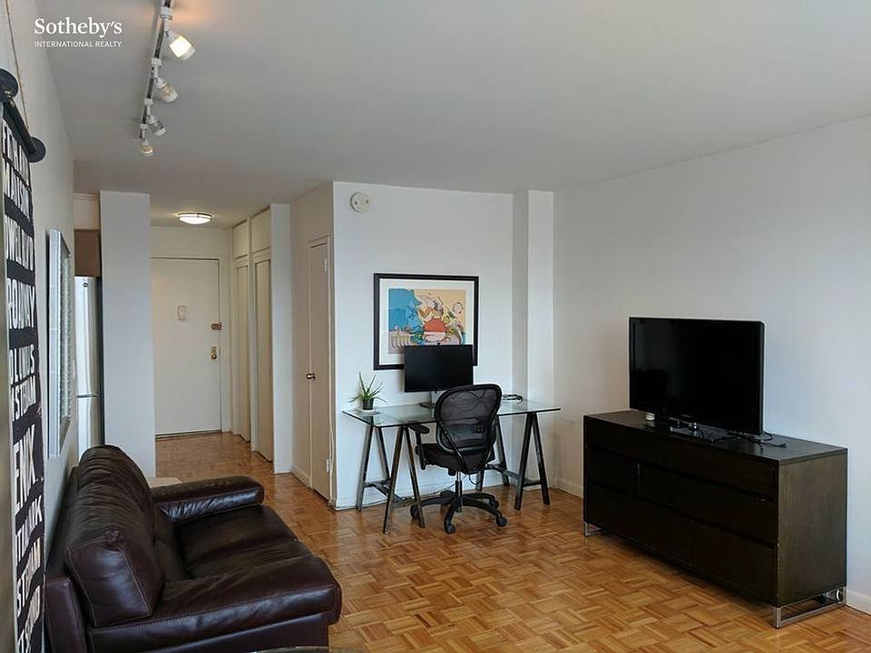 1st image of 105 3rd Ave #15F
