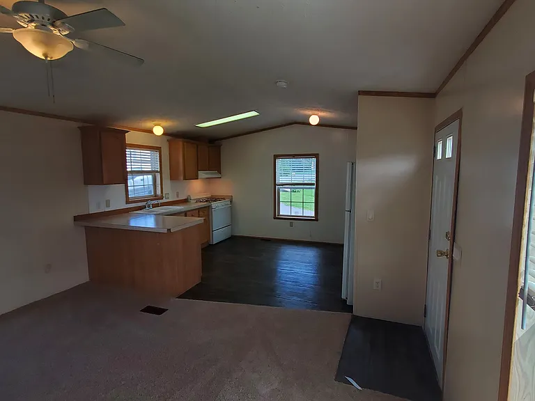 337 Thompson Rd #B01 — Photo 3