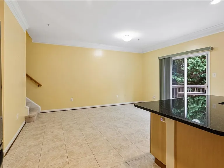 2943 Saint Helen Cir — Photo 16