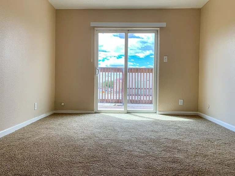 2 Bedroom Fourplex with Fireplace — Photo 31