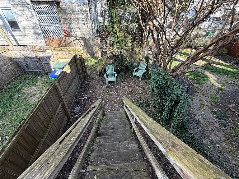 307 S Laurel St — Photo 23