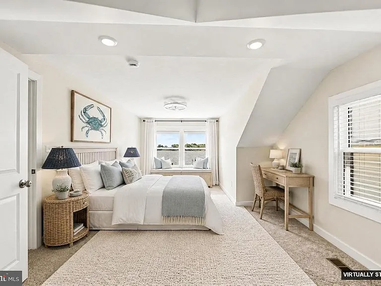 9135 Cuckold Point Rd — Photo 11
