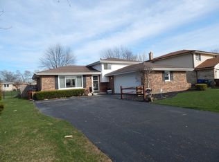 19839 S Schoolhouse Rd, Mokena, IL 60448