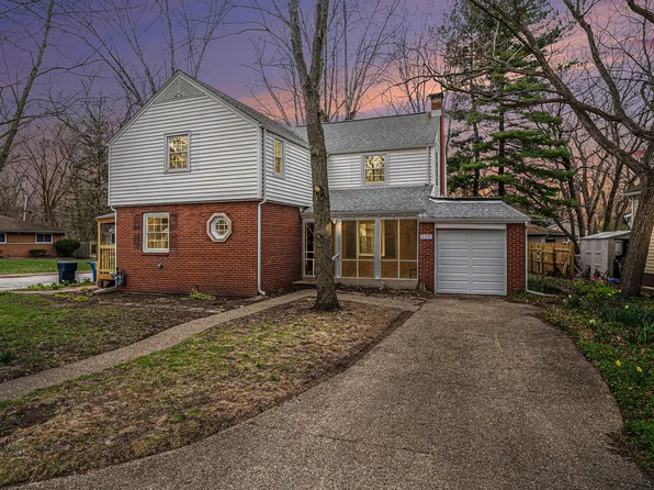 138 N Howard Ct, Gary, IN 46403