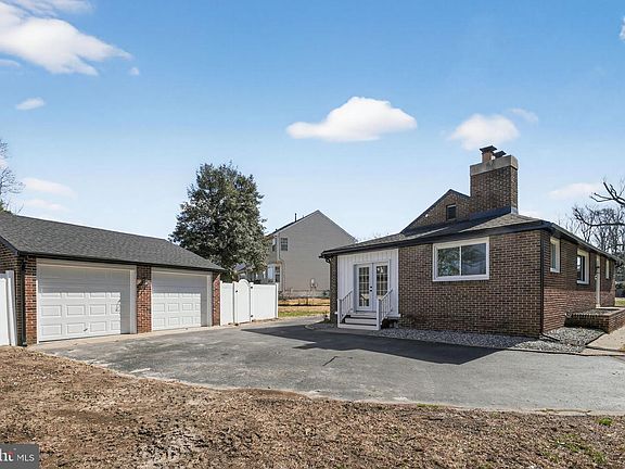 3rd image of 2954 Garwood Rd