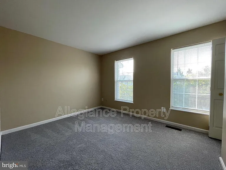 6368 Michael Robert Dr — Photo 8