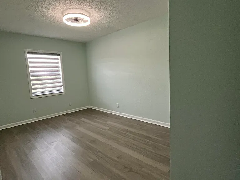 4305 Coral Springs Dr #2H — Photo 13
