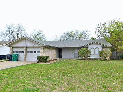 1706 Wisteria St Photo 1