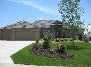 1659 NE Lashbrook Ct, Lees Summit, MO 64086