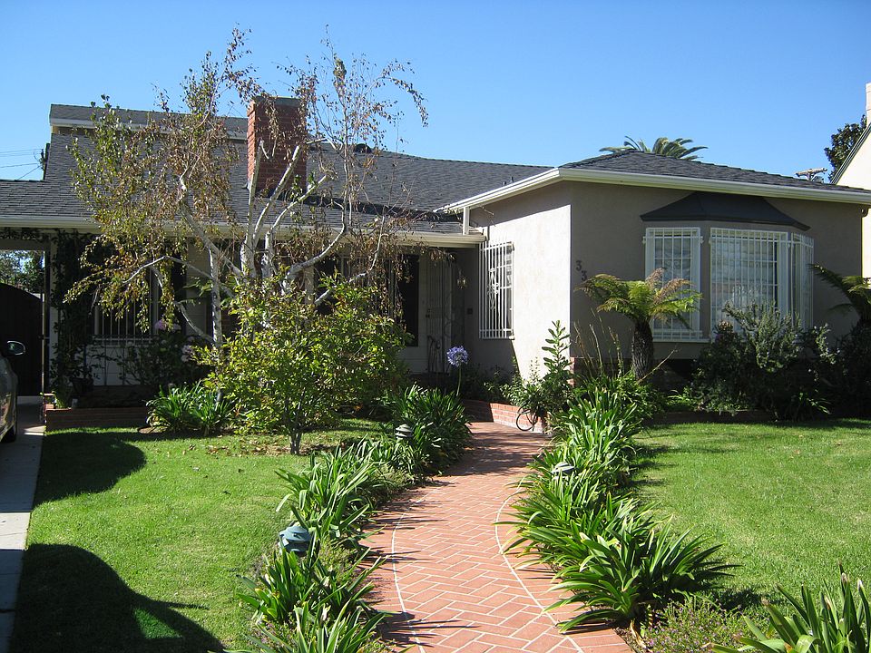 1st image of 337 N Formosa Ave