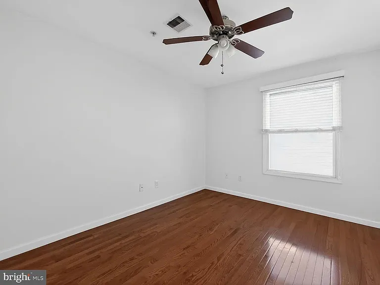 1521 N 15th St #2 — Photo 5