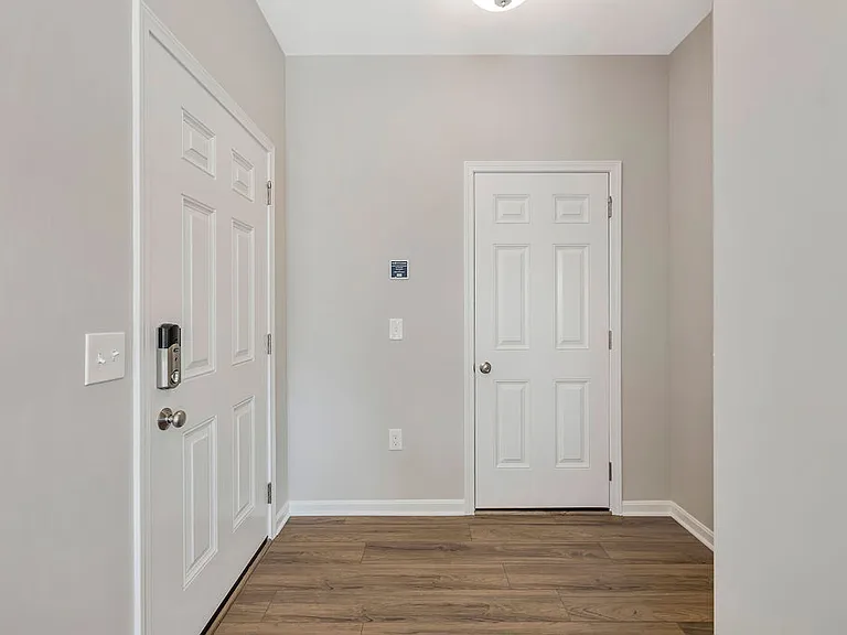 5589 Callaway Dr — Photo 3