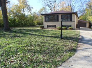 4608 Winchester Ave, Lisle, IL