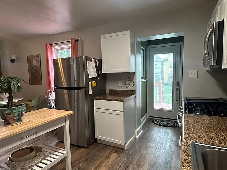 3255 Ashlyn St — Photo 16