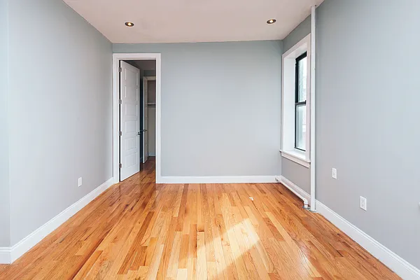 Rented by Nooklyn NYC LLC | media 36