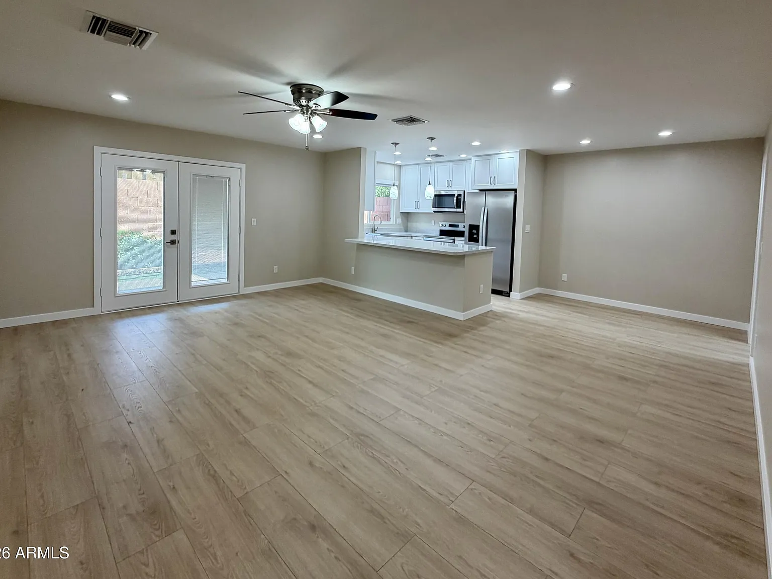 2 bed, 1099 sqft, $1,995 — Photo 3