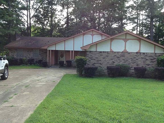 2nd image of 127 Cedarwood Dr