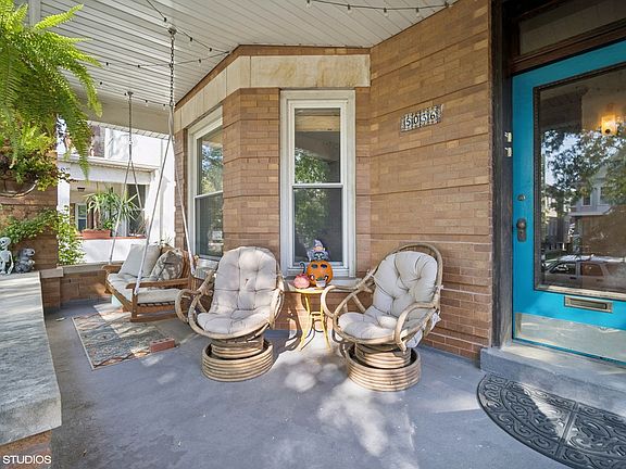 3rd image of 5036 W Sunnyside Ave
