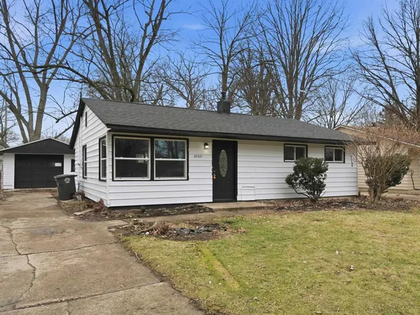 3202 Queen St, Fort Wayne, IN 46806