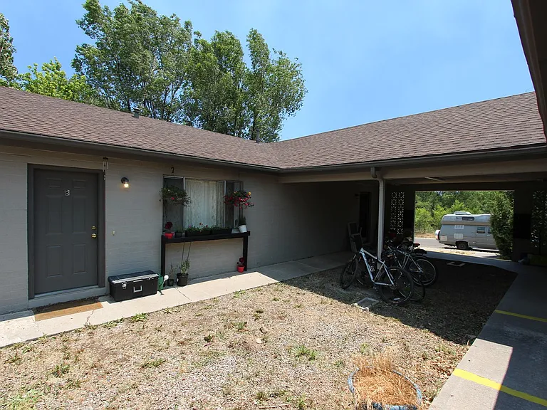 720 W Coconino Ave — Photo 12