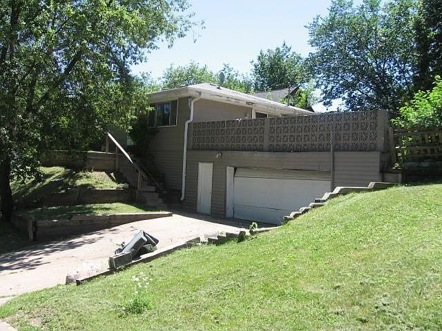 FrontView1