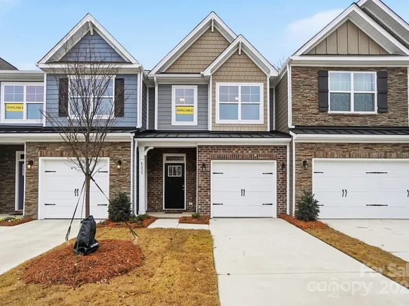 4235 Black Ct, Harrisburg, NC 28075