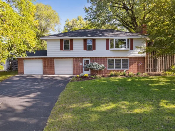 4524 W 88th St, Minneapolis, MN 55437