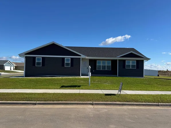 1104 Hilltop Dr #3, Milton, WI 53563
