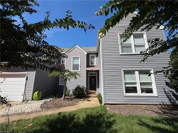 1489 Round Hill Dr, Virginia Beach, VA 23456
