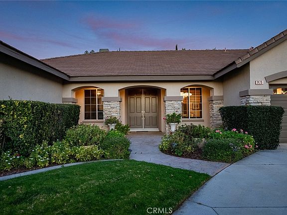 4th image of 7470 Chateau Ridge Ln