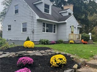 301 Hopper Rd, Syracuse, NY 13207