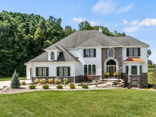 2919 McComb Rd, Huntertown, IN 46748