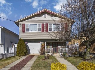 25 Fieldstone Rd, Staten Island, NY 10314