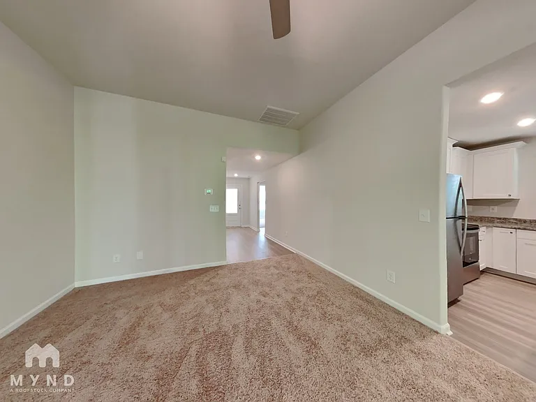 292 Barnsley Rd — Photo 8