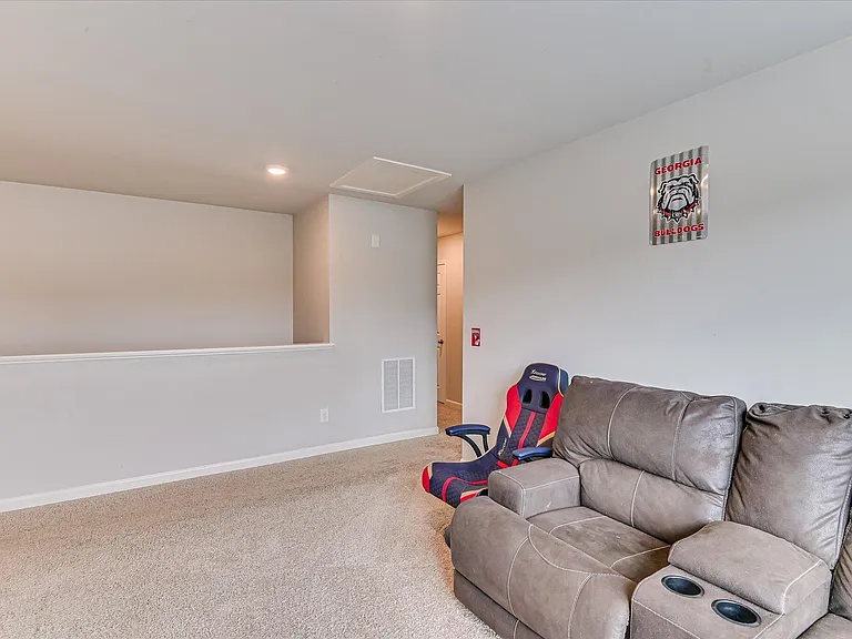 3052 Pepperhill Dr — Photo 24