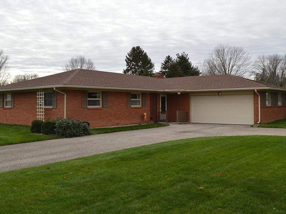 1st image of 19162 Montrose Dr