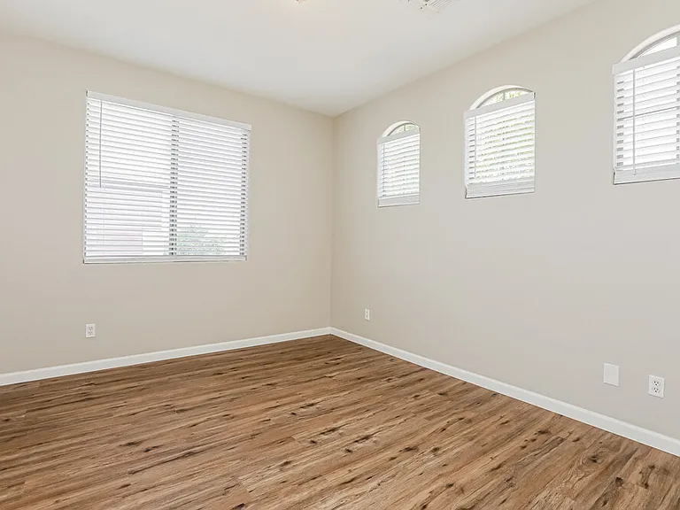 4091 E Carriage Way — Photo 14