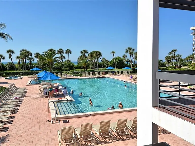 1125 Gulf Of Mexico Dr #403 — Photo 38