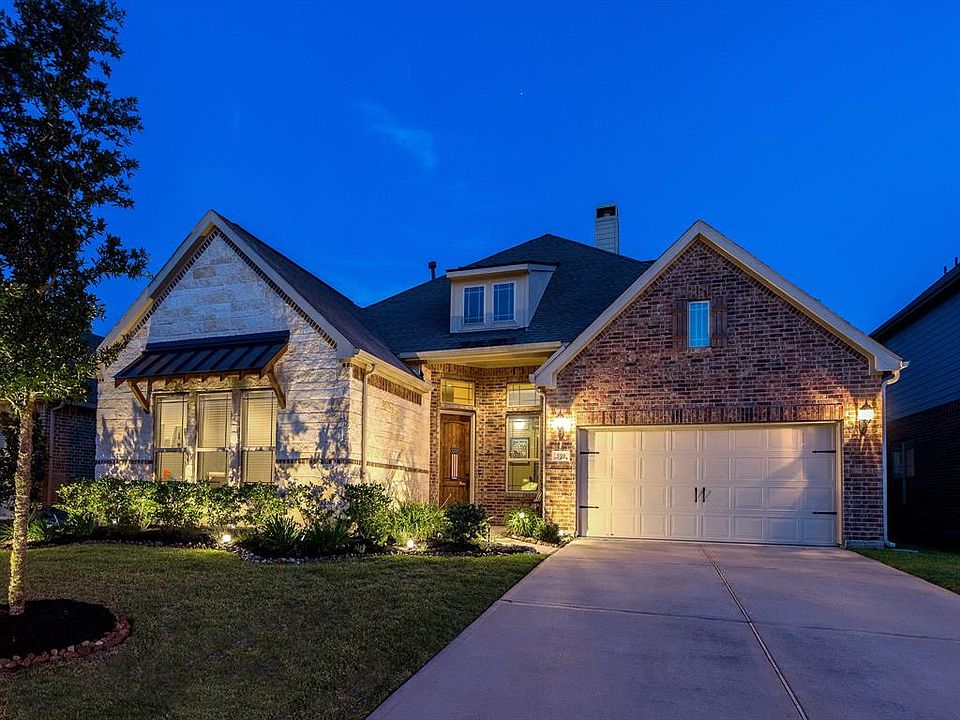 1st image of 559 Hammersmith Ln