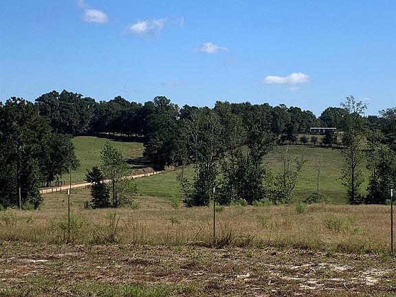 4th image of 1067 Compton Rd