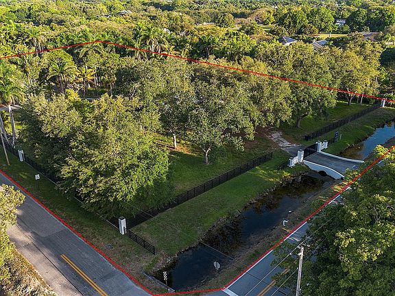 3rd image of 6541 Melaleuca Road