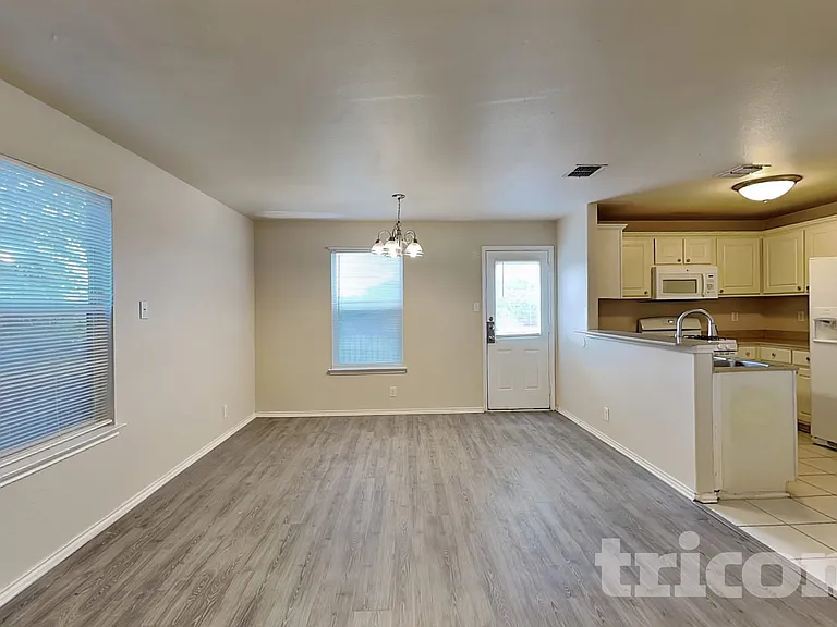 5614 Red Cyn — Photo 5