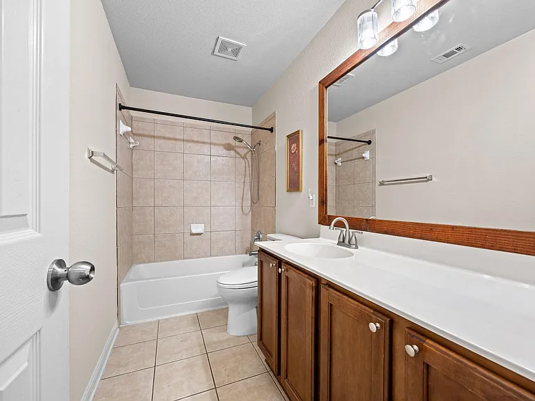 135 Justin Leonard Dr — Photo 7
