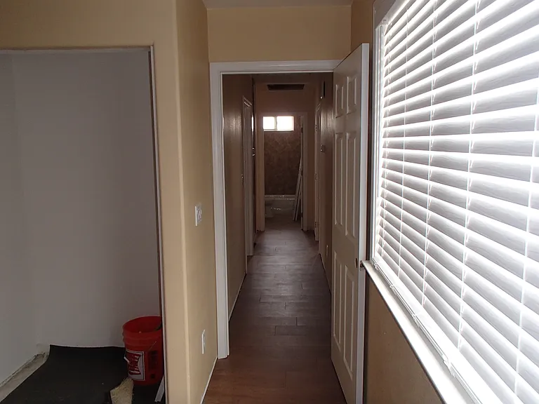 1221 Fordham Ave — Photo 22