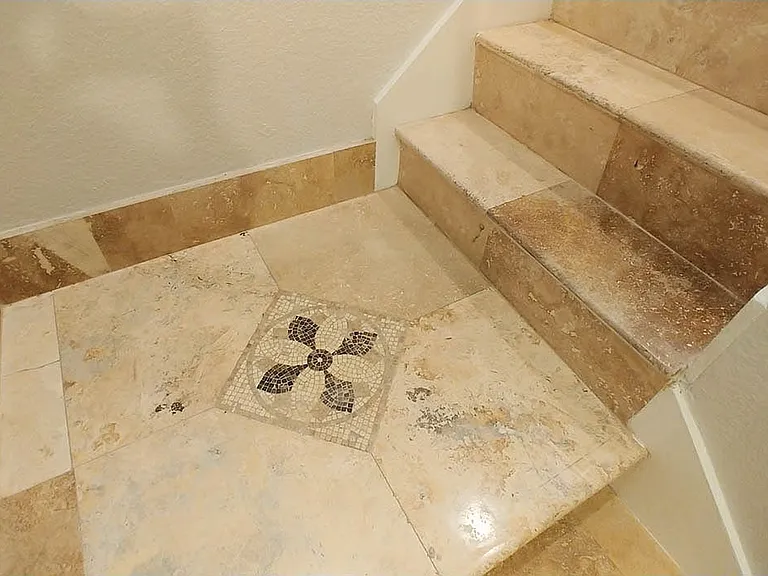Five Star Suites — Photo 209